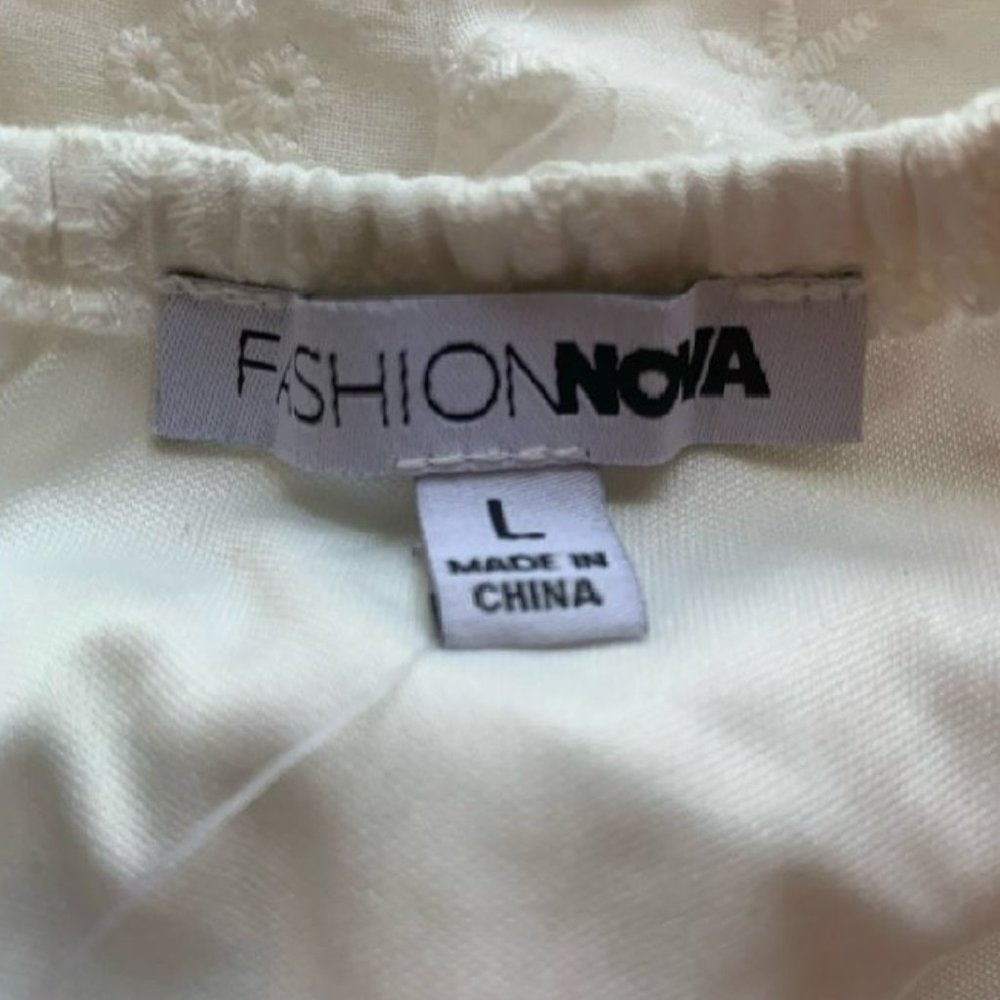 Fashion Nova White Ruffle Cap Sleeve Eyelet Shirt with Tie Women’s Size L - Picture 6 of 14